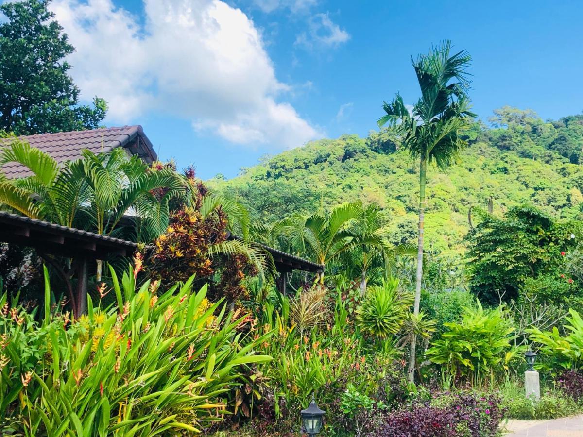 Atmaland Resort Kep Exterior foto